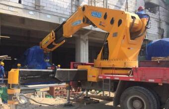 廣州龍穴島-南沙碼頭 一臺155噸的大型發(fā)電機組