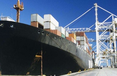 進出口公司將繼續(xù)扮演著重要的角色，促進國際貿(mào)易的繁榮