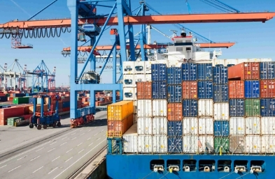 進(jìn)口貨代連接世界各地的生產(chǎn)與消費，為商品流通提供不可或缺的服務(wù)