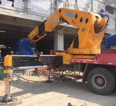 廣州龍穴島-南沙碼頭 155噸的大型發(fā)電機(jī)